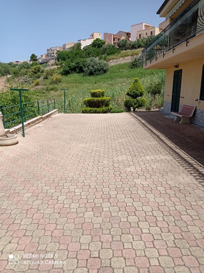 Villa Belvedere Campofelice Di Roccella Luaran gambar