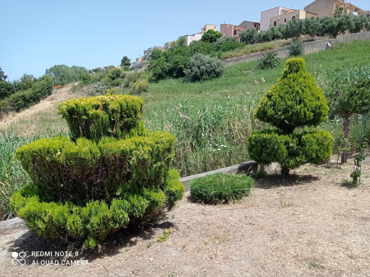 Villa Belvedere Campofelice Di Roccella Luaran gambar